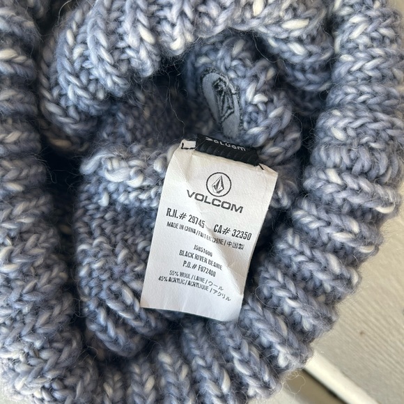 VOLCOM Knit Beanie Hat - Picture 5 of 6